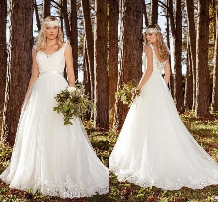 Country lace wedding dress