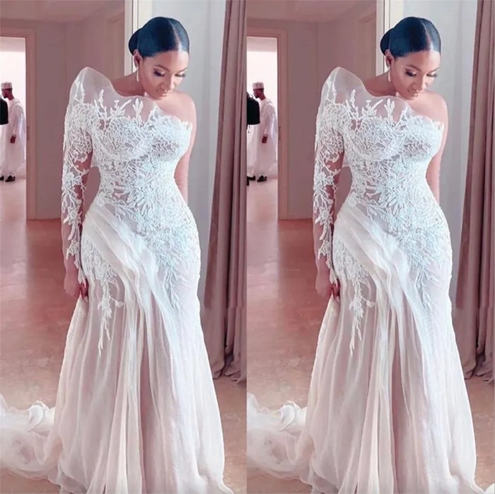 Plus size mermaid wedding dress