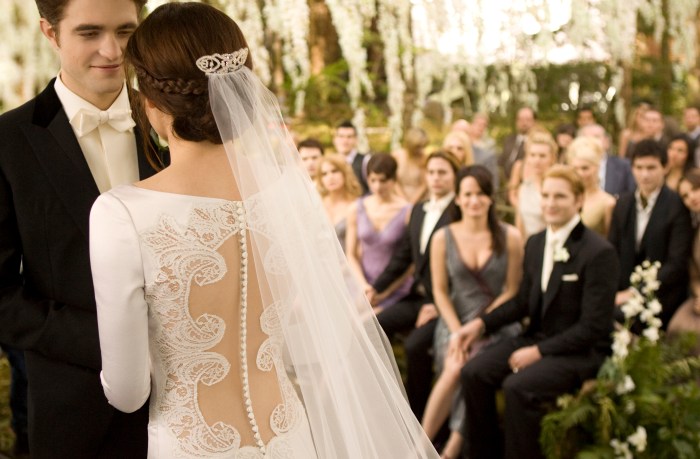 Twilight bella wedding dress