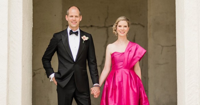 Wedding dress hot pink