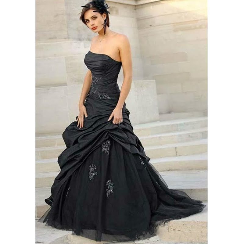 Plus size gothic wedding dresses