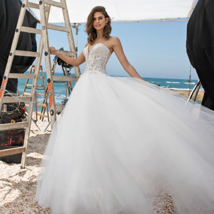 Pnina tornai wedding dress