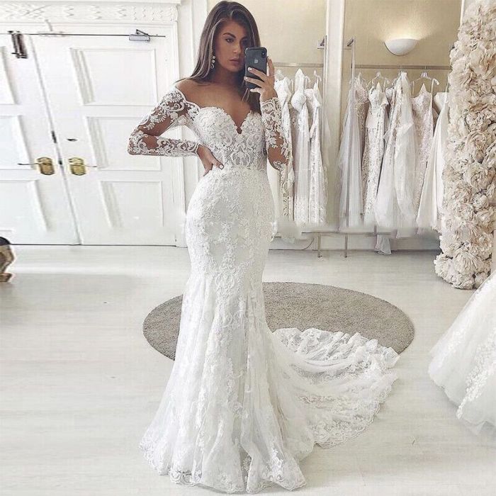 Romantic wedding dresses with sleeves