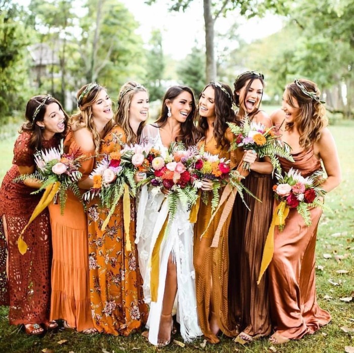 Outdoor fall wedding dresses